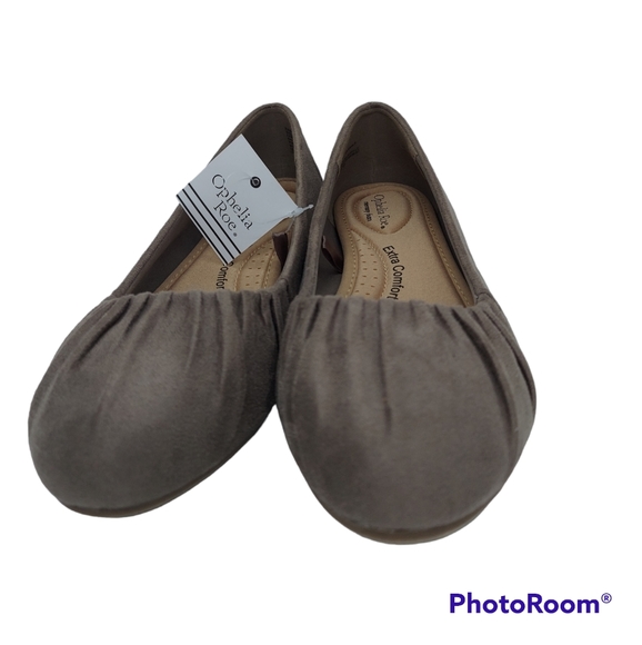 Ophelia Roe Shoes - Ophelia Roe Ramona Pleat Taupe Flat Shoes  Women's Size 7W NWT